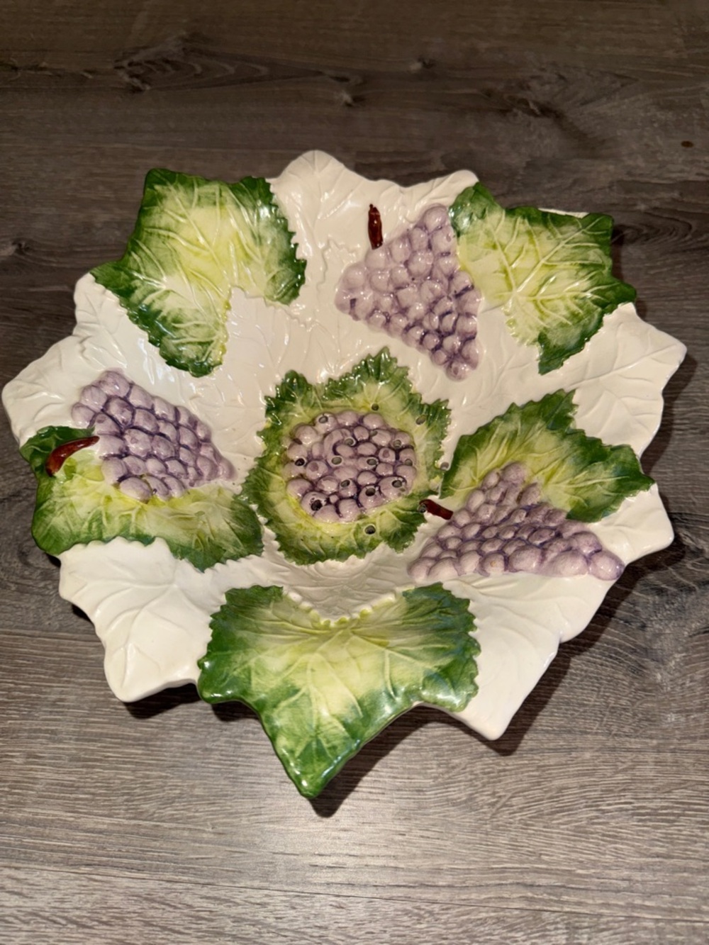 Leaves and Grapes Majorica Fruit Washing Ceramic Bowl / colander Vince Cadeaux